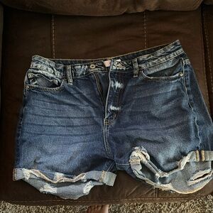 Kansan distressed shorts size 11/29 EUC